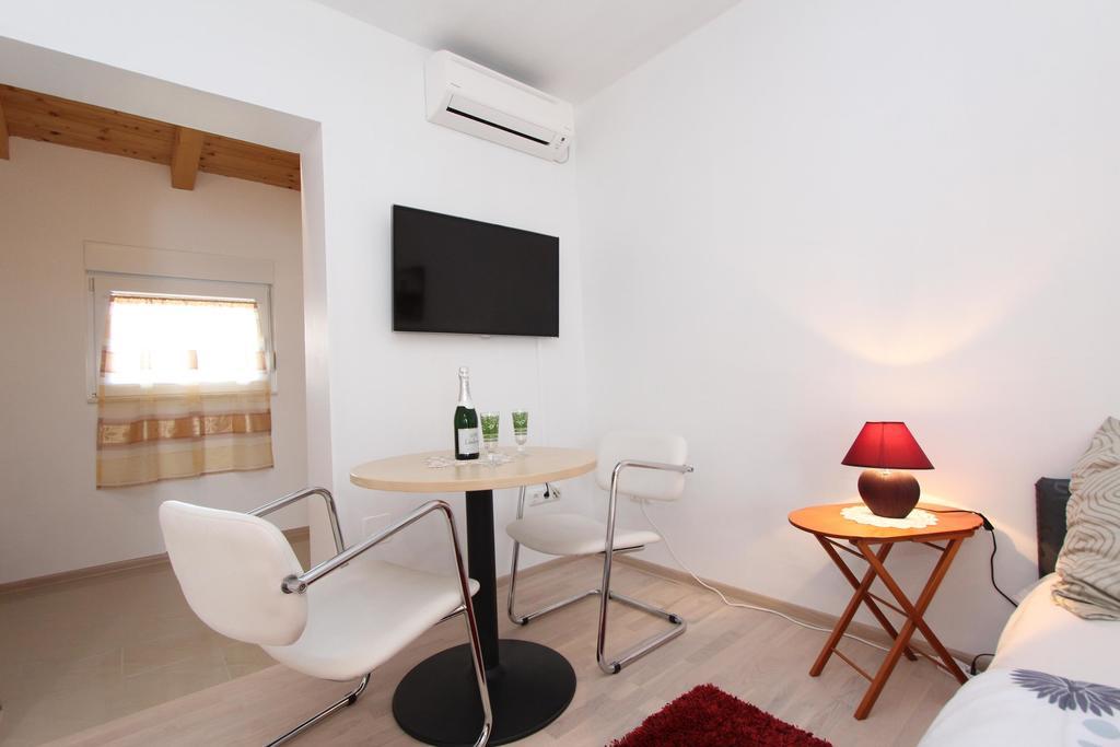 Rooms And Apartments Sally Rovinj Rom bilde