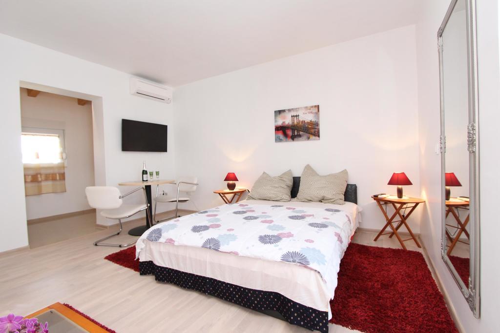 Rooms And Apartments Sally Rovinj Rom bilde